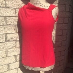 NWT T Tahari Top      GD1